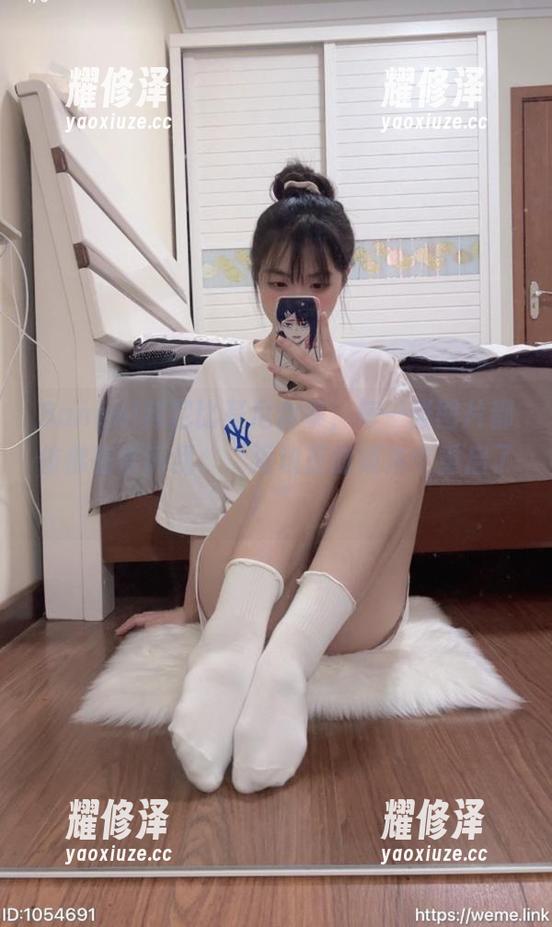 Bangni邦尼比基尼合集，每一张图片都仿佛在告诉我：“海边是时候来个重启了！”