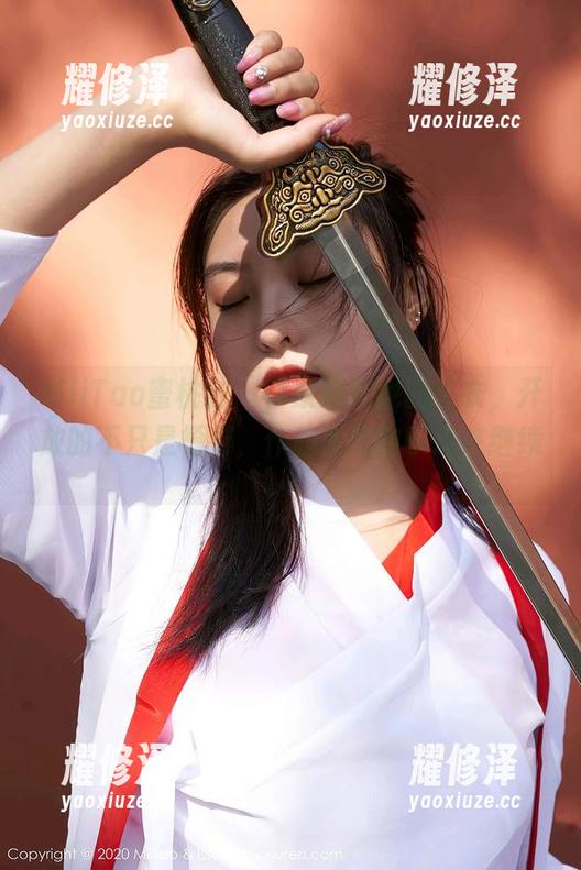 MiiTao蜜桃社 - 伊素妍和她的毛衣，开放的不只是福利，作品里的故事还在继续…