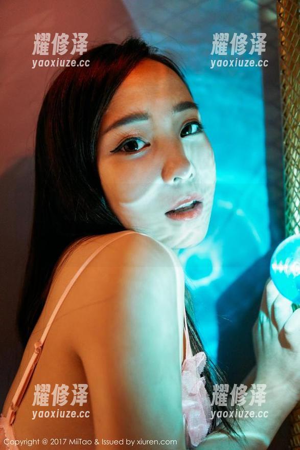 MiiTao蜜桃社 - “上班不是我的强项”——月音瞳办公室精选图库，尽情装逼吧，办公室其实是场秀场。