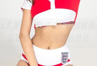 UGirls尤果网 – 周妍希的私房时间，吊带搭配那些不太靠谱的想法