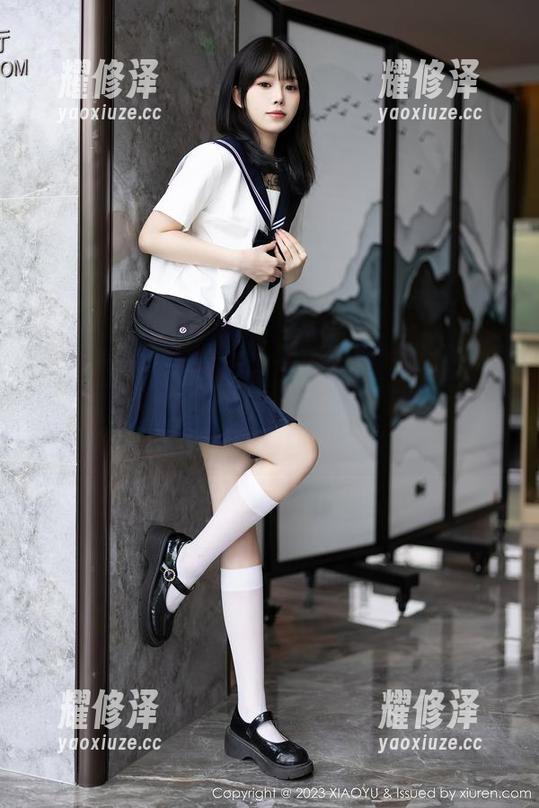 XIAOYU语画界 - 看到唐宁宁的空姐私房照，只想感叹这气质，松松垮垮的舒服，不愧是从高空回来的人！