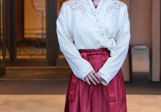 Xiuren秀人网 – 最新作品集，Candy糖糖带你云游女王之境，带着一小撮色！