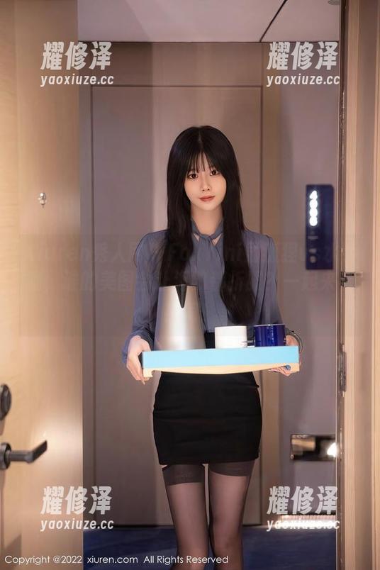 Xiuren秀人网 - FoxYini孟狐狸vs水手服，谁的美图会让海鸥都折服？一起来看热闹！