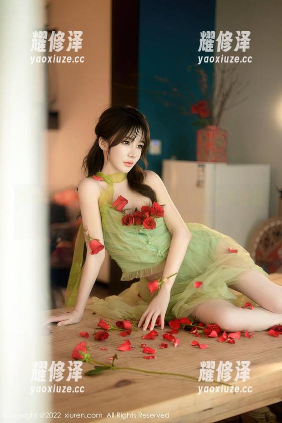 Xiuren秀人网 - 可乐Vicky的毛衣合集：看毛衣如何撑起整座家！