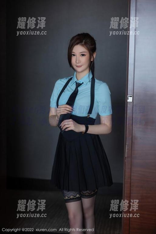 Xiuren秀人网 - 我们在《皮衣》中找到了活力，小兔纯纯的写真绝不走寻常路！