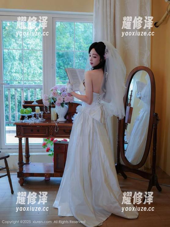 Xiuren秀人网 - 眼镜材质的博主人生：小茉莉jasmine的美图怕是要让你小鹿乱撞？