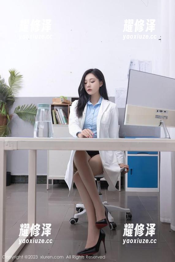 Xiuren秀人网 - 是小逗逗的叛逆校服合集：谁说一定要听话？