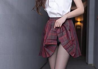 Xiuren秀人网 – 王者归来，王婉悠Queen的高清内衣作品就像一抹清泉，令人陶醉