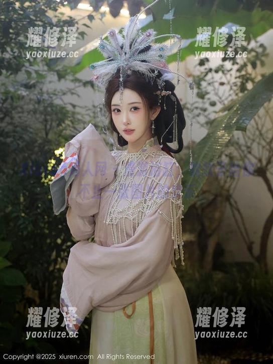 Xiuren秀人网 - 漫游浴缸，软软子给你不止一张图片的欢乐