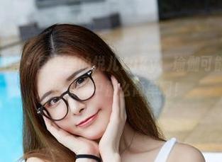 YouWu尤物馆 – 图集里的悦儿Yuky：瑜伽可能和咖啡一样，没想象中那么简单啊！