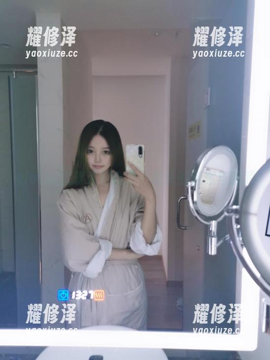 eloise软软天台合集：街头的随意与洒脱