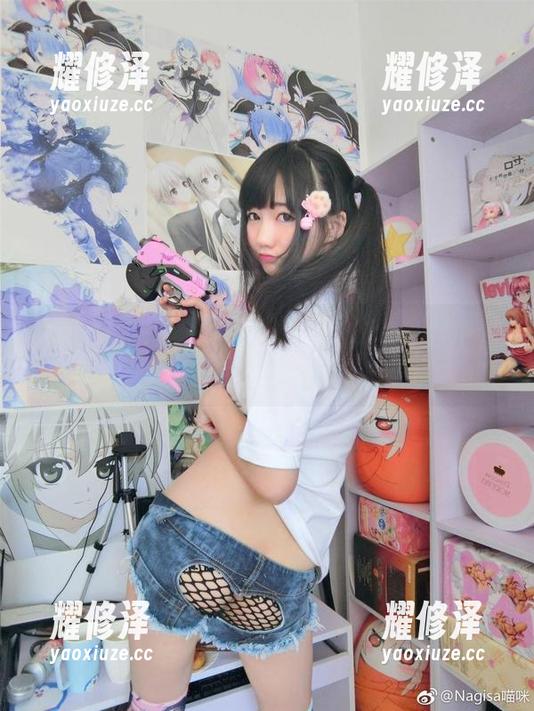 谁能拒绝nagesa魔物喵的甜心合集？壁纸里的滋味像巧克力般上头。
