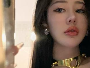 微密圈 – 钻石黑网上的不爱笑的赛琳：遇见福利，你准备好了吗？