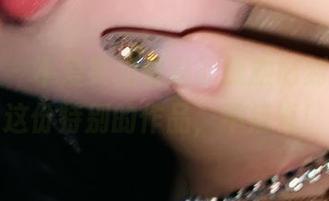 微密圈 – 不爱笑的赛琳的制服时刻，下载这份特别的作品，不后悔！