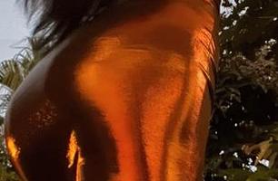 微密圈 – 不爱笑的赛琳的高清壁纸，就让灰丝成为你的新宠吧！