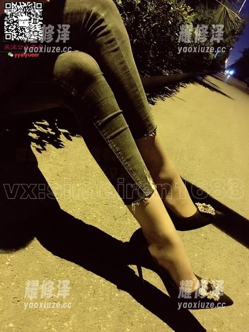 微密圈 - 图包里有丝月神的连体衣，今天你的目光又被打动了嘛？