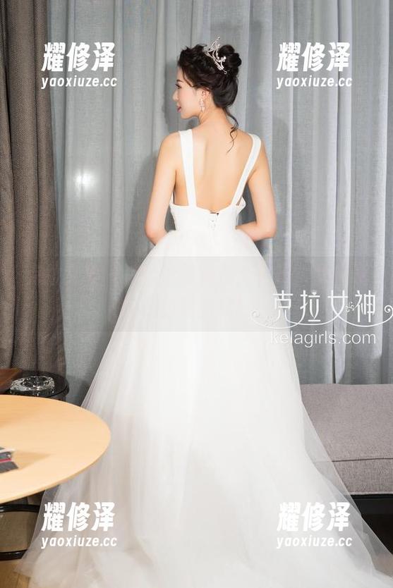克拉女神 - 凌雪泳装图册：来吧，快来看看免费的我！