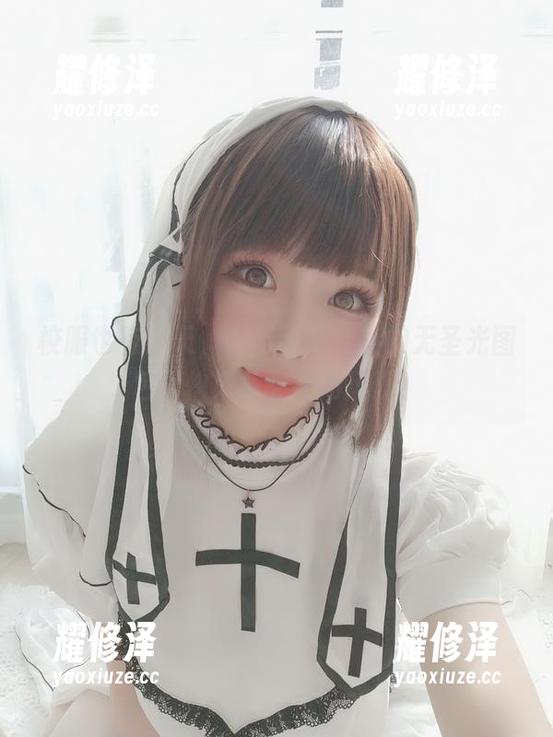 校服也有春天，十万珍吱伏特的无圣光图包，快来体验不同风貌！