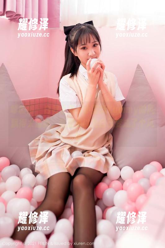 嗲囡囡 - 白裙合集：小蛮妖Yummy的风飘得太清新，我差点以为自己变成了个风筝！