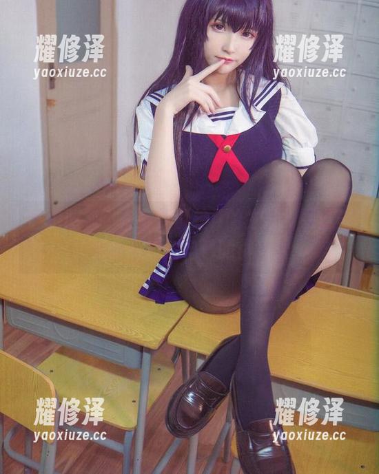 私拍图集：在下萝莉控ii的生日，既是庆祝也是她给自己的小狂欢