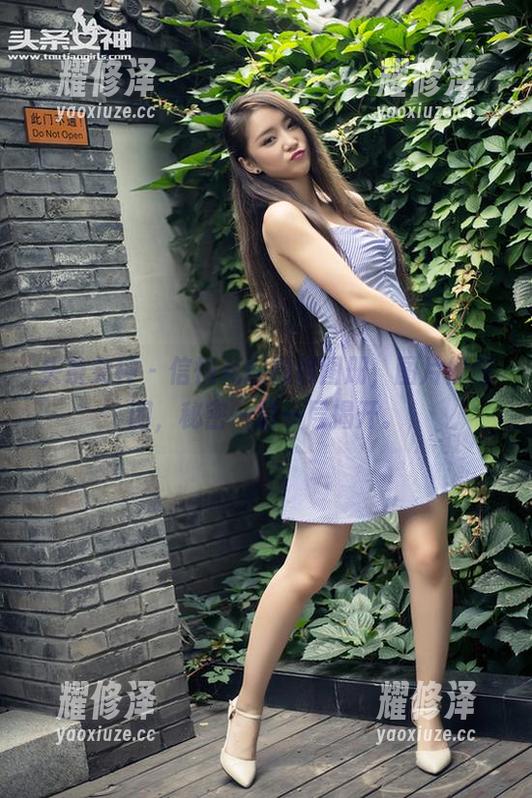 头条女神 - 信悦儿的福利图册，图片像谜团，秘密一层一层揭开。