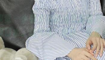 小众视觉 – 小薯条的御姐私房图集，看得我直咽口水。这气场，皮肤，别提多迷人。