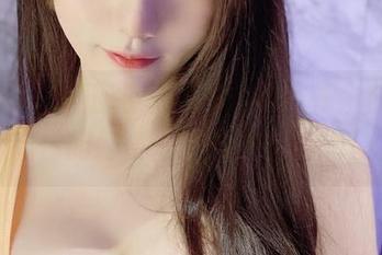 微密圈 – 小玉吃果冻的棉袜写真，在线开启你的好奇心，随便聊聊吧！