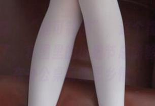 少女秩序 – “鹿可制服”，这个视角来得是时候了，套图里的小细节总能够拉回我在办公桌前的思乡情。