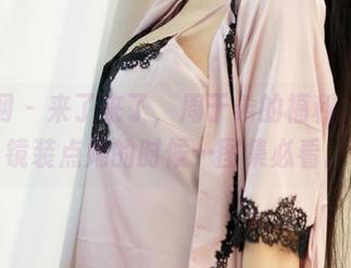 尤果网 – 来了来了，周于希的福利，当眼镜装点她的时候…图集必看。