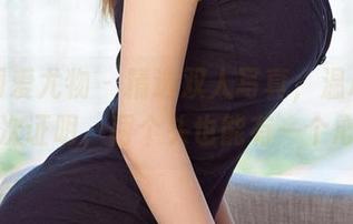 尤果网爱尤物 – 精选双人写真，温心怡再一次证明，两个头也能有一个心！