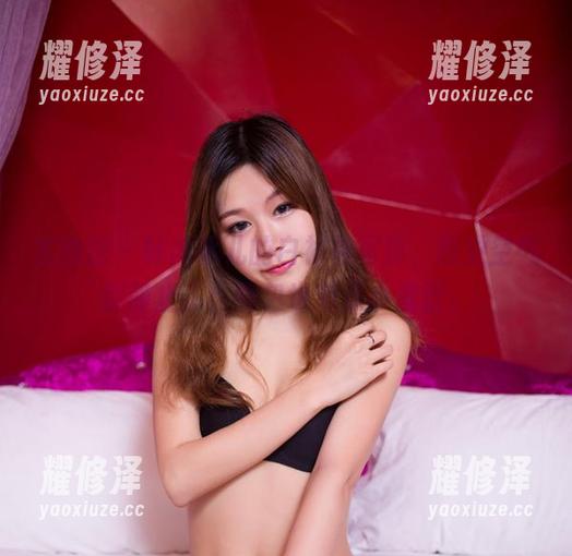 尤物馆 - 韩冰冰儿的白衬衫写真，感觉空气都静止了！图包也有点小羞涩。