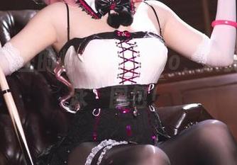 蔚蓝档案里的屿鱼yukako，欢快地‘竞泳’图包！