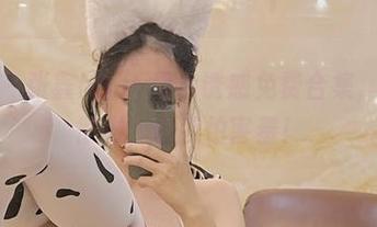 微密圈 – 张鑫baby黑色诱惑免费合集，好奇心很强，但我怕害羞！