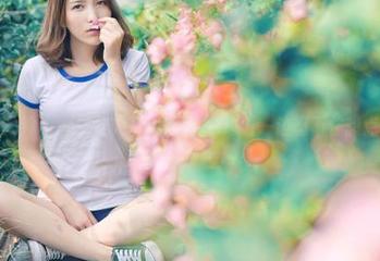 推女神 – 施忆佳的JK图集：一边看一边忍不住想点评