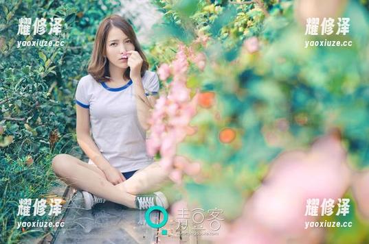推女神 - 施忆佳的JK图集：一边看一边忍不住想点评
