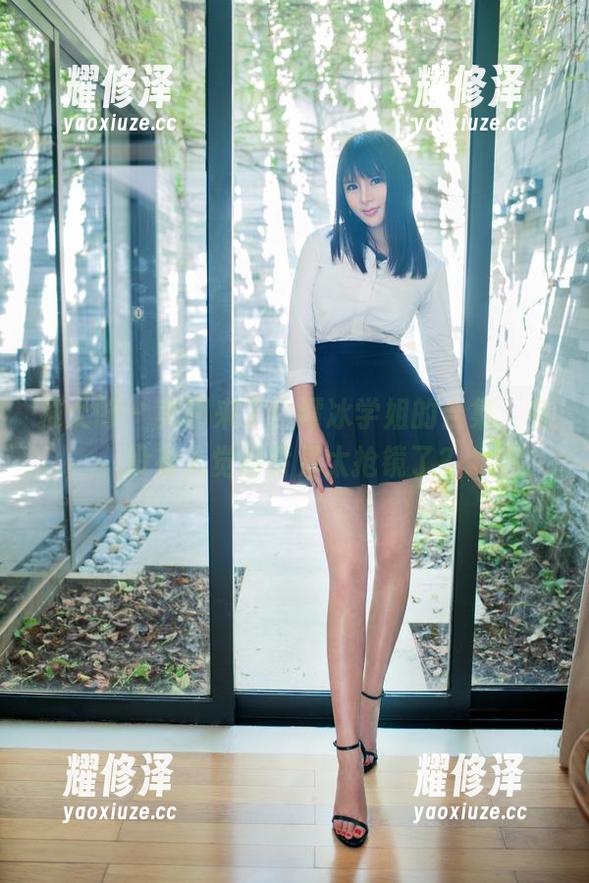 推女郎 - 美图来了！谭冰学姐的合集，有没有人觉得背景太抢镜了？