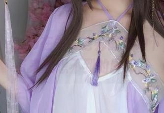 摇摇乐yoyo在补习老师的帮助下，为你带来意想不到的图库。