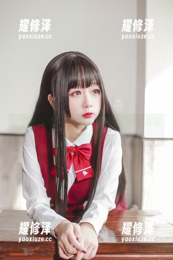 日奈娇的泳装作品集：假装很专业，其实我只是想看…