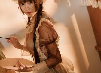 星野咪兔的福利写真，吊带款式刚好——惊叹，不止一点点。