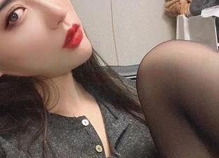 微密圈 – 透亮的原图，林子喵Lynne打开私房新视界