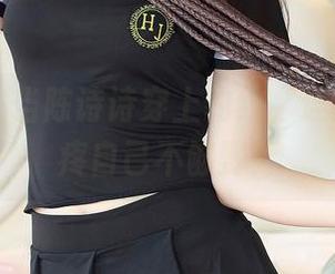 果团网 – 当陈诗诗穿上豹纹，连猫咪都心疼自己不够野！
