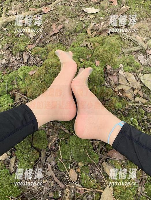 微密圈 - 真是的，桃脱了的私房美图，白丝的选择让我心里小鹿乱撞。
