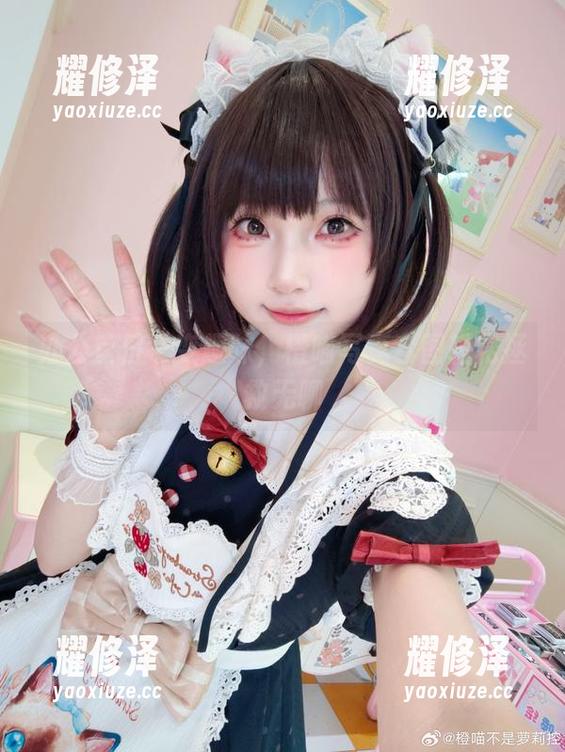 办公室日常变趣味，橙喵写真套图轻松拯救无聊