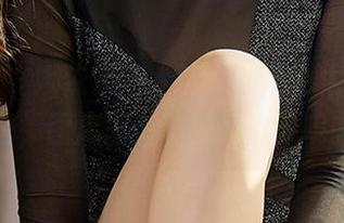 爱尤物 – 娜依灵儿，这女孩儿也太迷人了吧，图库里有不少好片子呢。