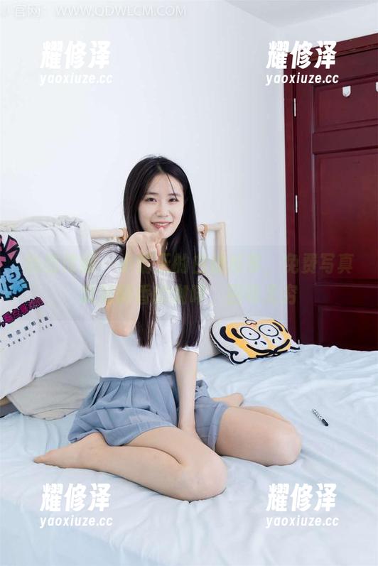 物恋传媒 - 小晴天的白丝私享，免费写真犹如醇香的咖啡，回味无穷