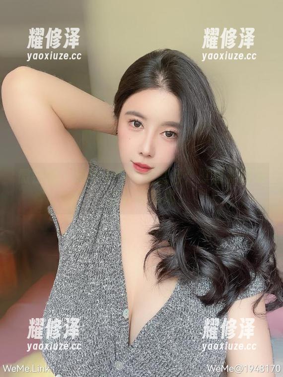 微密圈 - 猪小七与海的融合：原图里的浪花轻轻摇摆