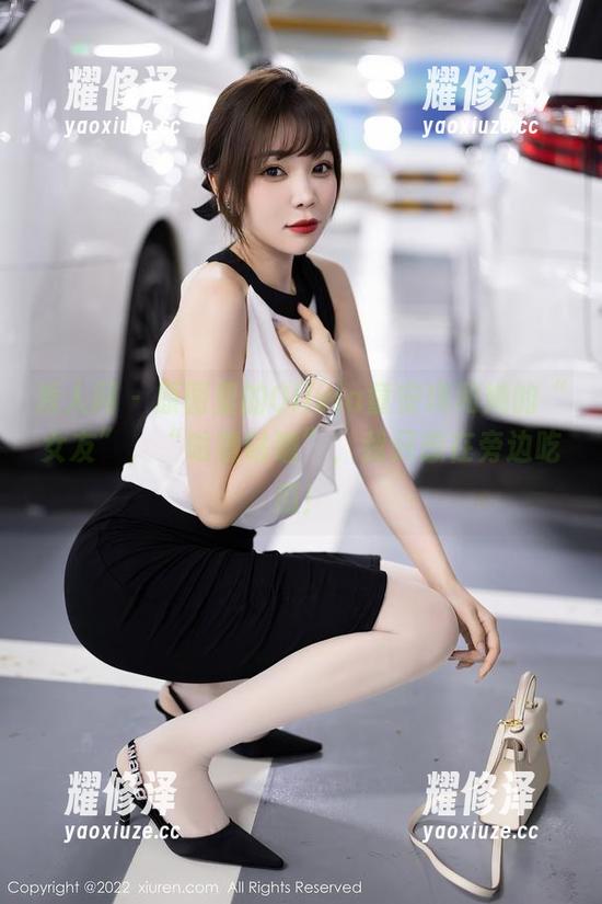 秀人网 - 原图里的Olivia童安琪和她的“女友”，“咕噜咕噜”，我只想在旁边吃瓜！