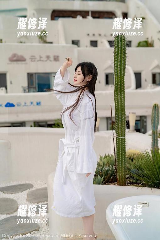 秀人网 - 职场OL女王——周井空全套图集，努力工作，但这身才是重手招数！