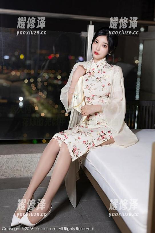 秀人网 - 说不明白的安然maleah私拍，花嫁的光影中流淌着淡淡的愉悦？
