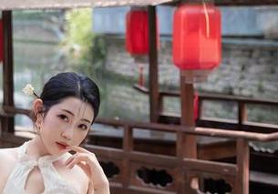 秀人网 – 舔屏级的学妹美图分享，小肉肉咪果然没有让人失望。